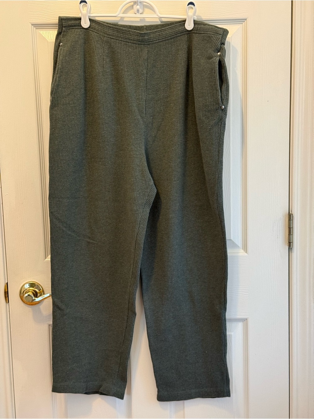 Liz Claiborne Dark Sage Green Ribbed Knit Women's Trousers